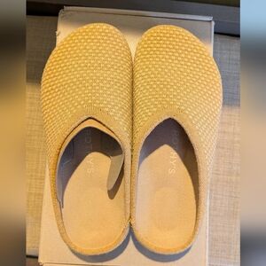 Rothy's Clog Women size 5 NWT